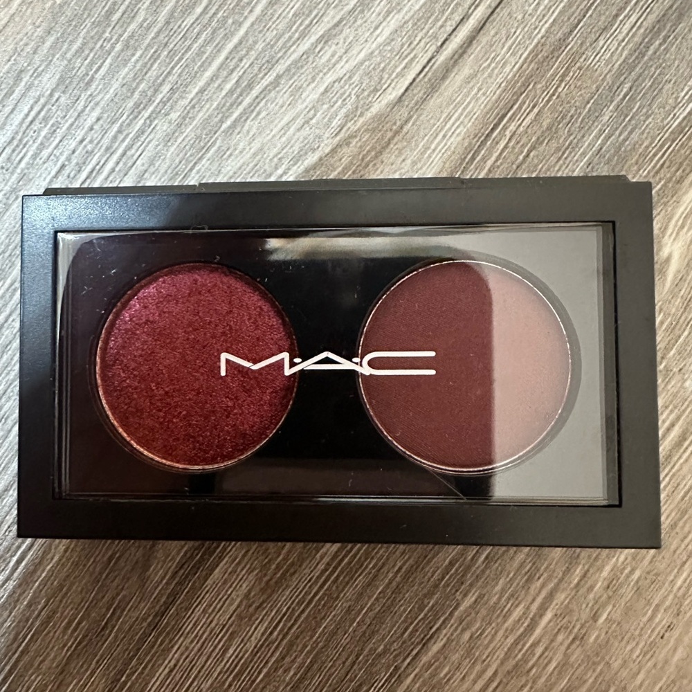 MAC Dual Eyeshadow Palette